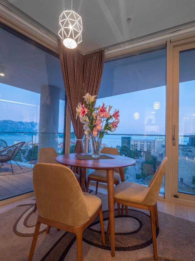 Superior One Bedroom With Sea & Old Town View *