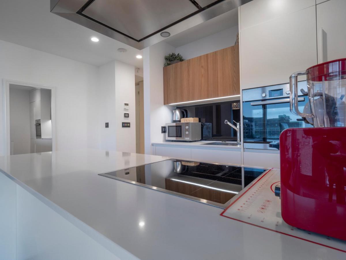 Apartment Superior One Bedroom With Sea & Old Town View